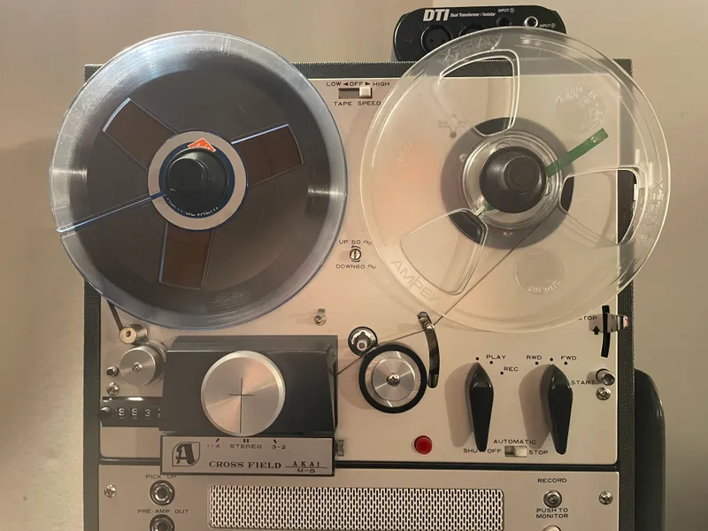 Dom Storrs' studio monitors and equipment